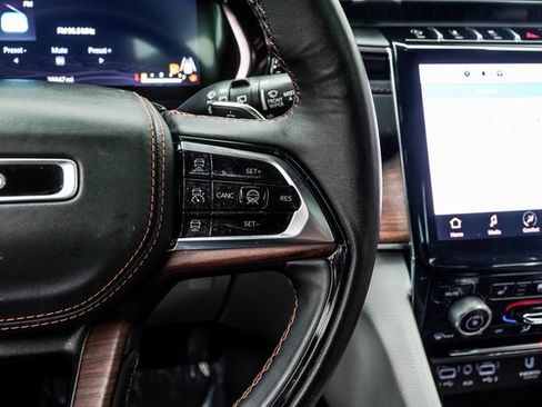 Used 2022 Jeep Grand Cherokee Summit image 35