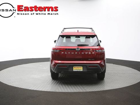 Used 2023 Nissan Pathfinder SV AWD/4WD image 35