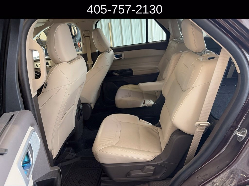 Used 2023 Ford Explorer Platinum w/ Technology Package AWD/4WD image 7