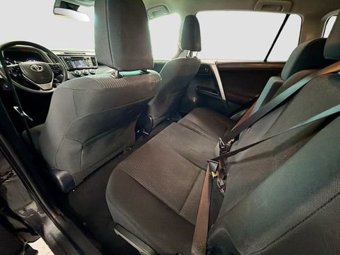 Used 2017 Toyota RAV4 LE w/ Carpet Mat Package image 20