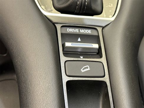 New 2026 Honda HR-V EX-L image 31