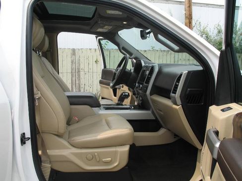 Used 2019 Ford F150 Lariat AWD/4WD image 22