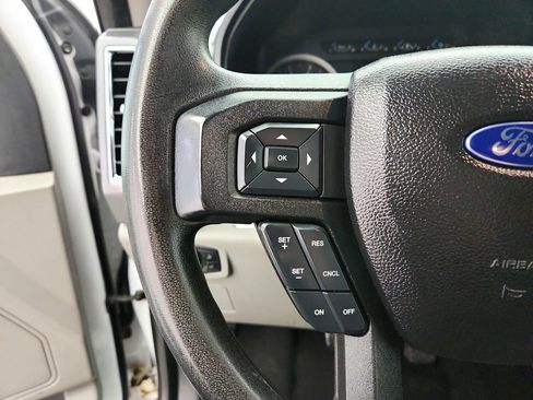 Used 2016 Ford F150 XLT image 16