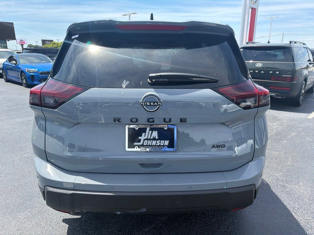 New 2026 Nissan Rogue Dark Armor AWD/4WD image 4