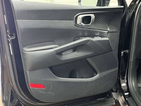 Used 2024 Kia Sorento S FWD image 16