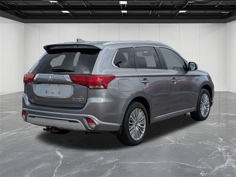 Used 2019 Mitsubishi Outlander SEL image 5