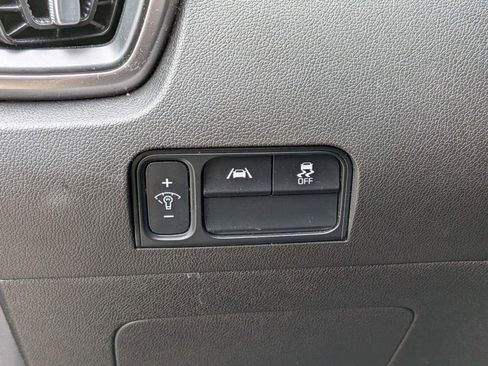 Used 2023 Kia Sorento S AWD/4WD image 16