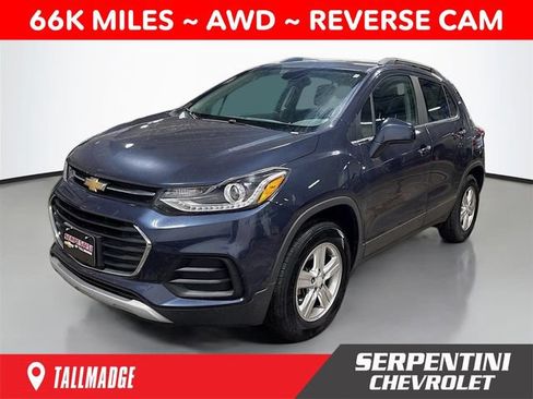 Used 2018 Chevrolet Trax LT w/ LT Convenience Package AWD/4WD image 1