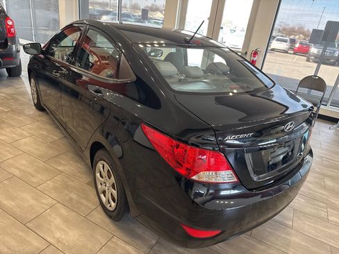 Used 2014 Hyundai Accent GLS image 9