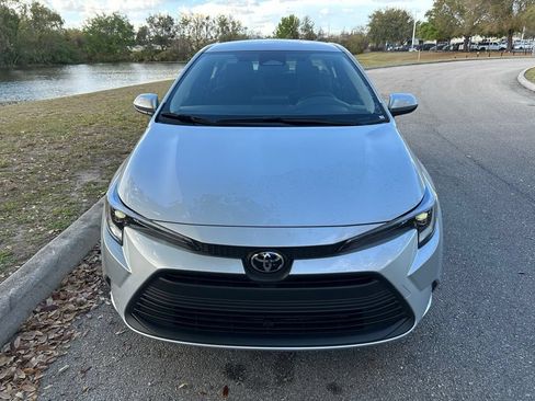 Used 2026 Toyota Corolla SE FWD image 8