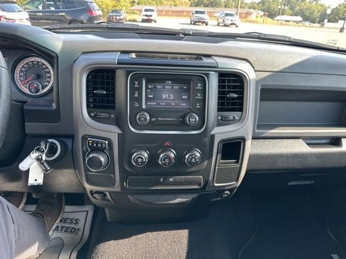 Used 2017 RAM 1500 Express image 13