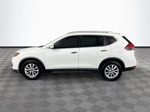 Used 2017 Nissan Rogue SV FWD image 4