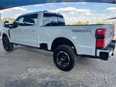 Used 2026 Ford F250 Lariat w/ Tremor Off-Road Package AWD/4WD image 9
