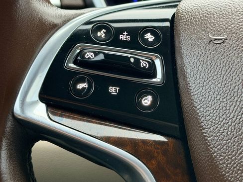 Used 2016 Cadillac SRX Luxury w/ Driver Awareness Package FWD image 28