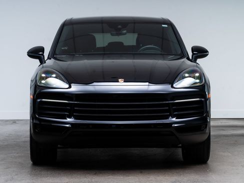 Used 2019 Porsche Cayenne AWD/4WD image 2
