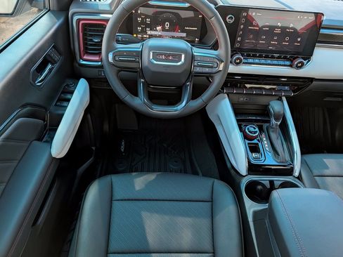 New 2026 GMC Canyon AT4X AWD/4WD image 13