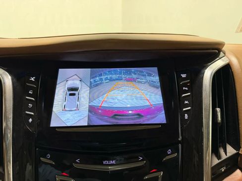 Used 2016 Cadillac Escalade Platinum image 21