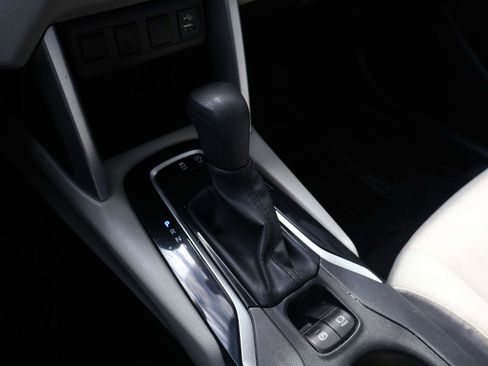 Used 2022 Toyota Corolla Cross L AWD/4WD image 13