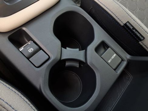 Certified 2025 Subaru Forester w/ Convenience Package #2 image 37