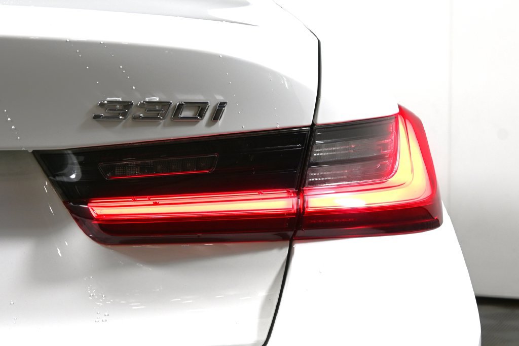 Certified 2023 BMW 330i xDrive Sedan w/ Driving Assistance Package AWD/4WD image 13