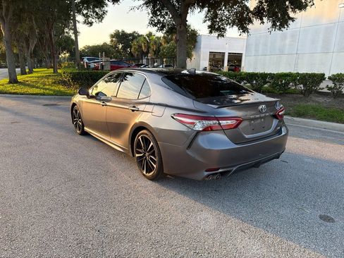 Used 2018 Toyota Camry XSE w/ Audio Package FWD image 3