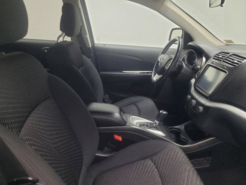 Used 2018 Dodge Journey SXT w/ Blacktop Package AWD/4WD image 21
