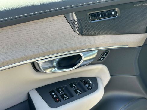 New 2026 Volvo XC90 B5 Plus image 21