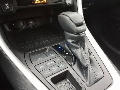 Used 2023 Toyota RAV4 XLE image 15