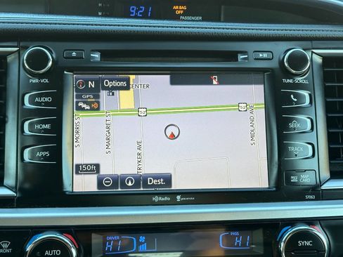 Used 2015 Toyota Highlander XLE image 54