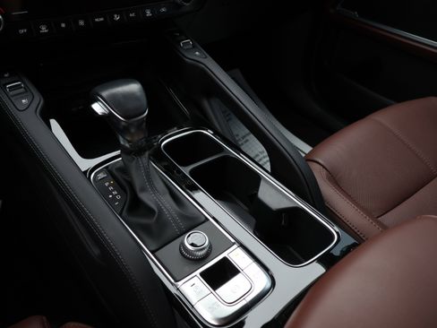 Used 2024 Kia Telluride SX image 28