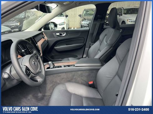 Certified 2024 Volvo XC60 B5 Plus w/ Protection Package Premier image 14