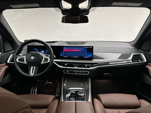 Used 2024 BMW X5 M60i w/ Climate Comfort Package image 20