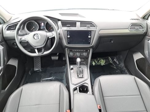 Used 2018 Volkswagen Tiguan SE FWD image 9