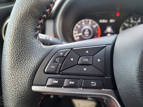 Used 2024 Nissan Kicks SR w/ SR Premium Package image 21