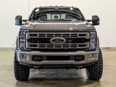 Used 2026 Ford F450 XLT w/ FX4 Off-Road Package image 3