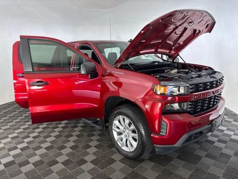 Used 2021 Chevrolet Silverado 1500 Custom w/ Safety Confidence Package AWD/4WD image 12