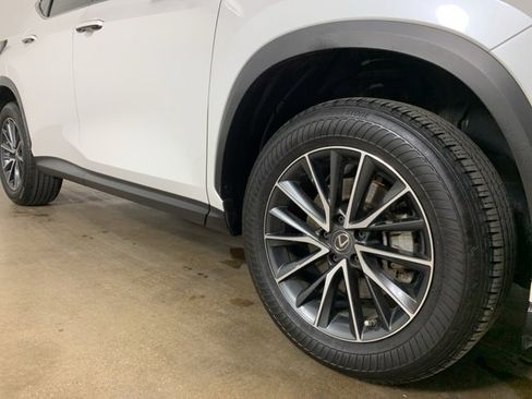 Used 2023 Lexus NX 250 FWD w/ Premium Package image 6