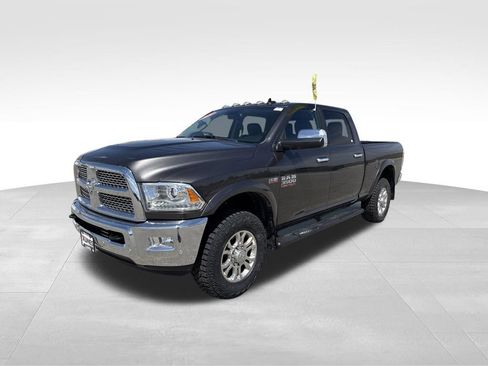 Used 2018 RAM 3500 Laramie AWD/4WD image 3