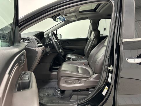 Used 2019 Honda Odyssey EX-L image 4