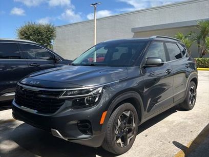 Used 2024 Kia Seltos EX