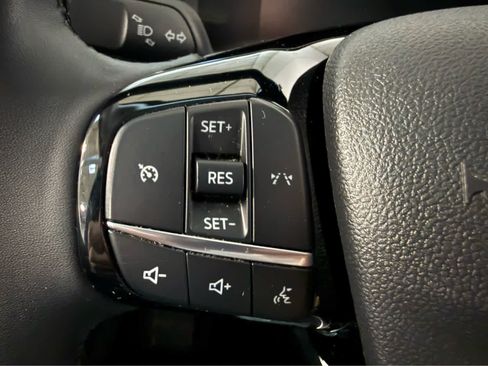 Used 2024 Ford Escape Active AWD/4WD image 18