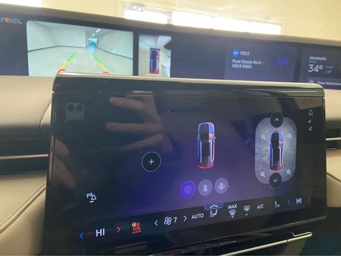 Used 2024 Lincoln Nautilus Reserve image 31