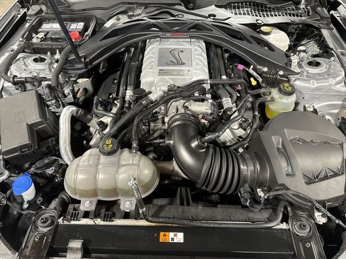 Used 2020 Ford Mustang Shelby GT500 w/ Technology Package image 20