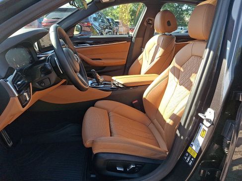 Used 2023 BMW 540i xDrive w/ M Sport Package AWD/4WD image 10