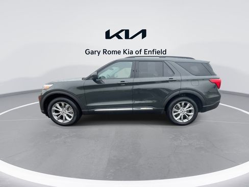 Used 2021 Ford Explorer XLT w/ Equipment Group 202A image 5