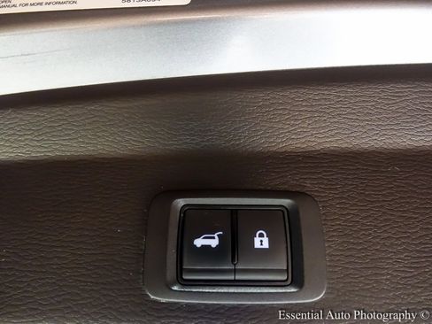 Used 2023 Mitsubishi Outlander SE image 31