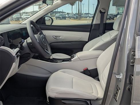 New 2026 Hyundai Tucson SE image 11