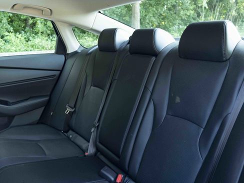 Used 2024 Honda Accord Touring image 18