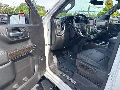 Used 2021 Chevrolet Silverado 1500 LT Trail Boss w/ Convenience Package II AWD/4WD image 15