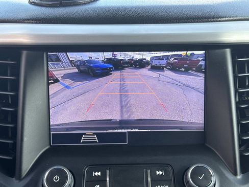 Used 2023 GMC Acadia SLE w/ Driver Convenience Package image 25